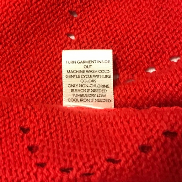 ❤C&B long sleeve v-neck buttonup red cardigan with perforated heart pattern (2X) - Picture 11 of 16